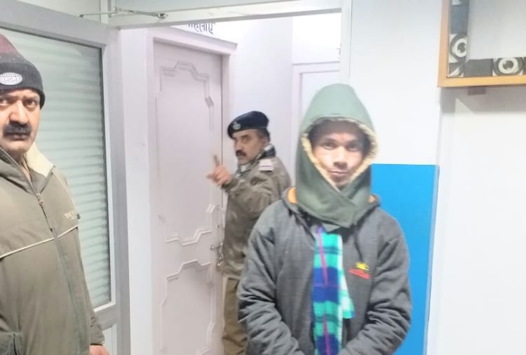 theft case in bank at anni kull