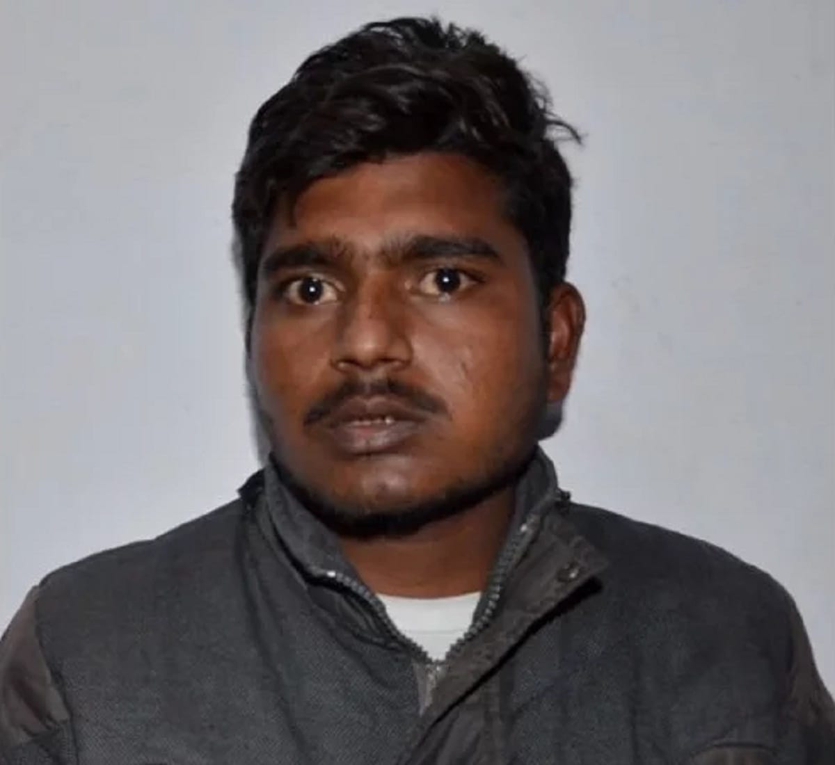 a young man killed his sister due to her relationship with neighbour in Aligarh