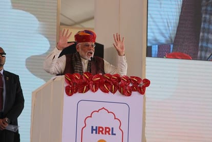 rajasthan barmer pm modi praised cm vasundhara raje during his address 