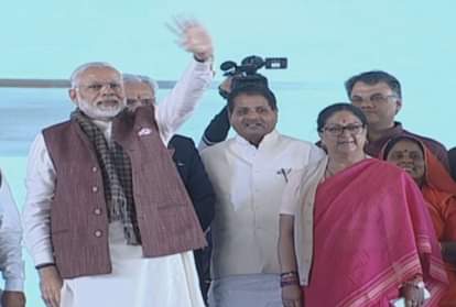PM MODI STARTS REFINERY PROJECT IN BARMER, ATTACKS BJP