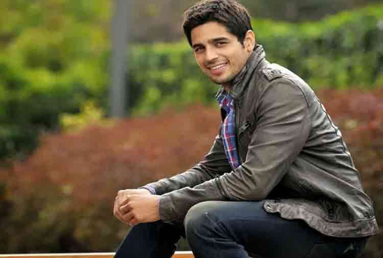 sidharth malhotra beaten by his mother by slippers
