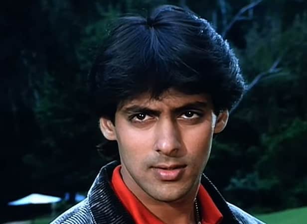 Salman Khan looks 18 year old boy like Maine Pyar Kiya in Bharat