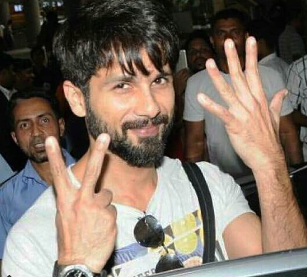 Misha kapoor gave pleasant surprise to daddy shahid kapoor pics will take your heart