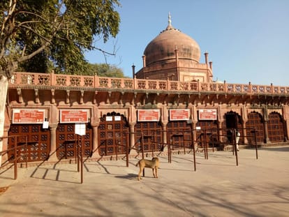 taj mahal opening hours have been changed since 25 January 