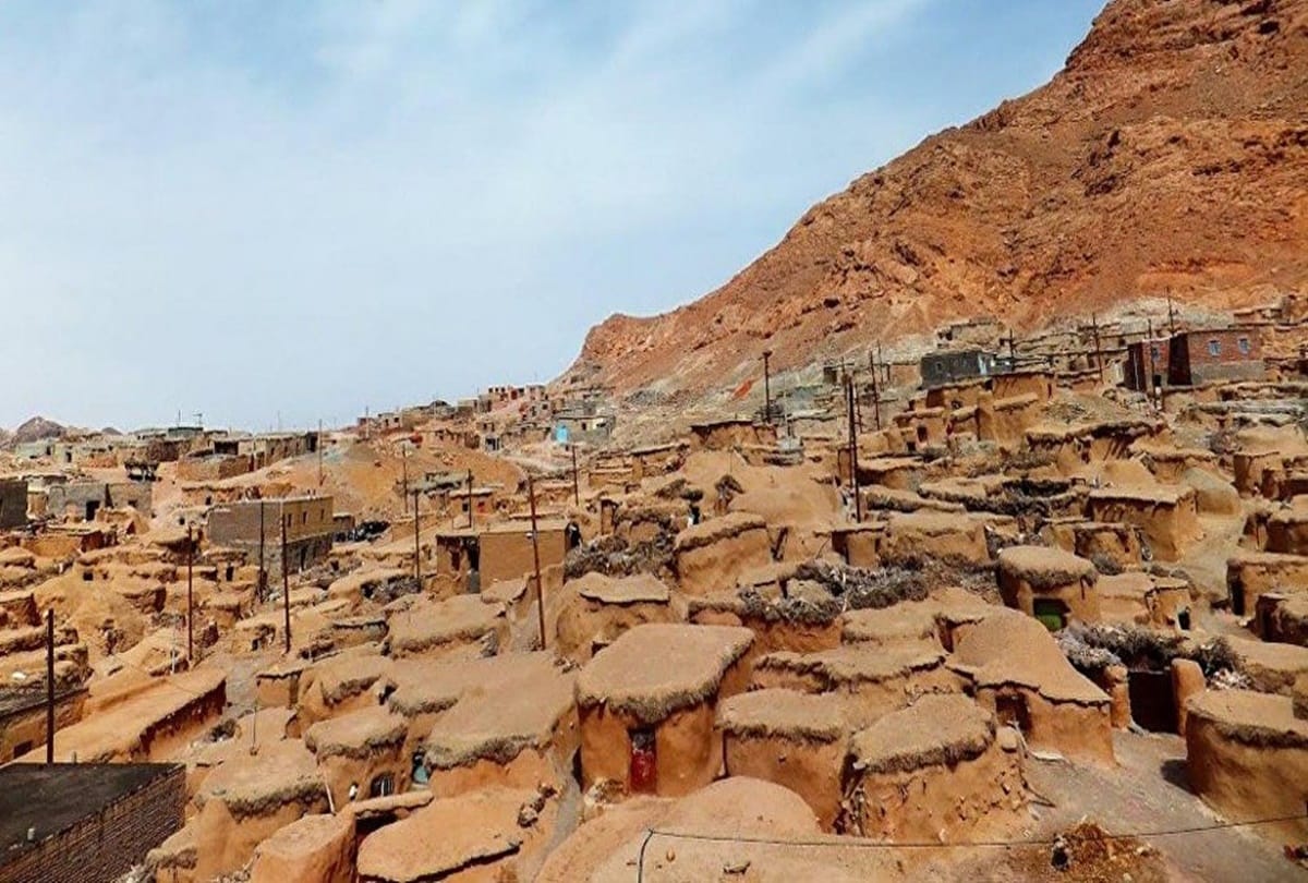 The Mysterious Village where people are too small 