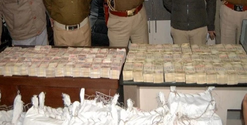Saharanpur wire, connected with the old currency of 80 crore, such was the turnover of the exchange