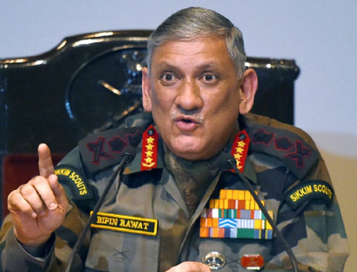 Army Chief General said that terrorism and peace talks can not happen together