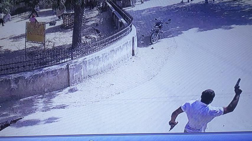 Rajasthan Disgraced firing in churu court, histrishetor bullet injury, lawyer also injured