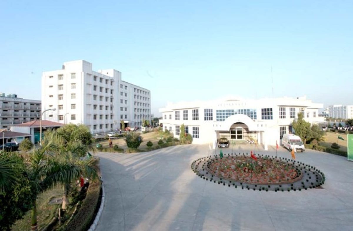 placement boom in GLA University mathura, selection of 1000 students