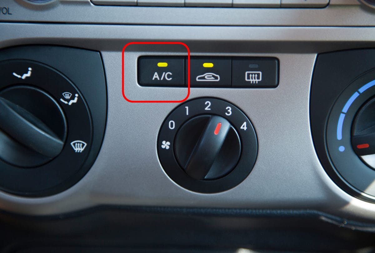 How To Prevent Fog On Car Windshield Car Driving Tips And Tricks For Winter News In Hindi