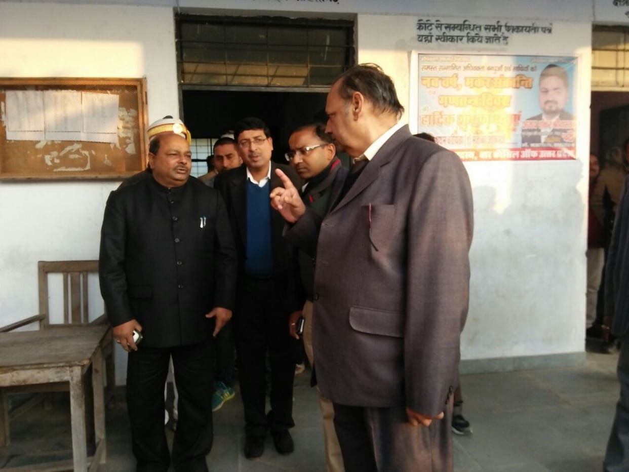 अलाव, कंबल वितरण में मिली लापरवाही