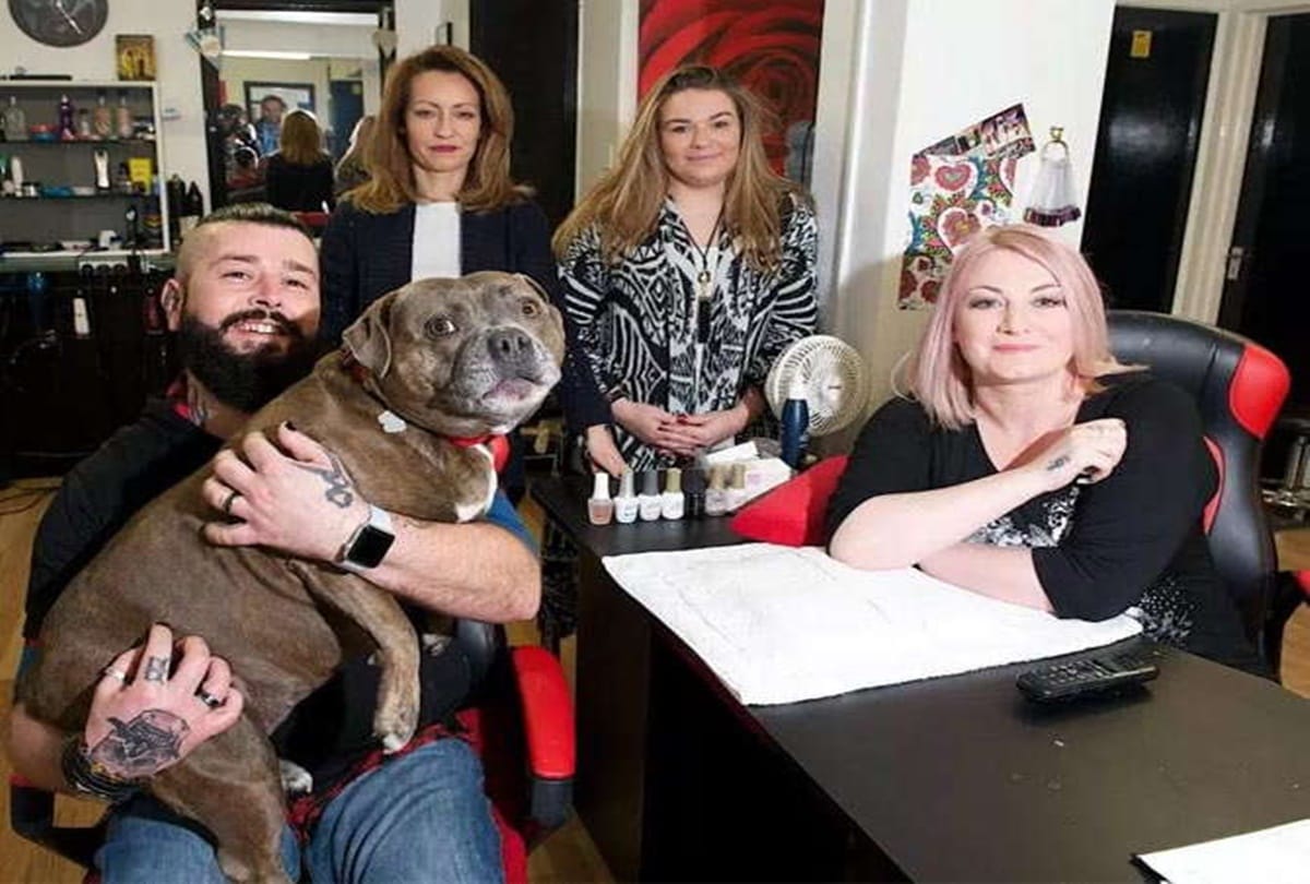 a man who left his Job Of thirty thousand Pound For This weird job  