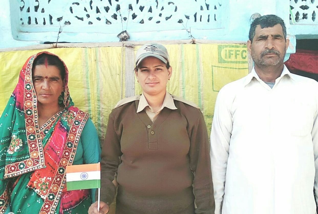 mathura girl become police constable by fathers sacrifice
