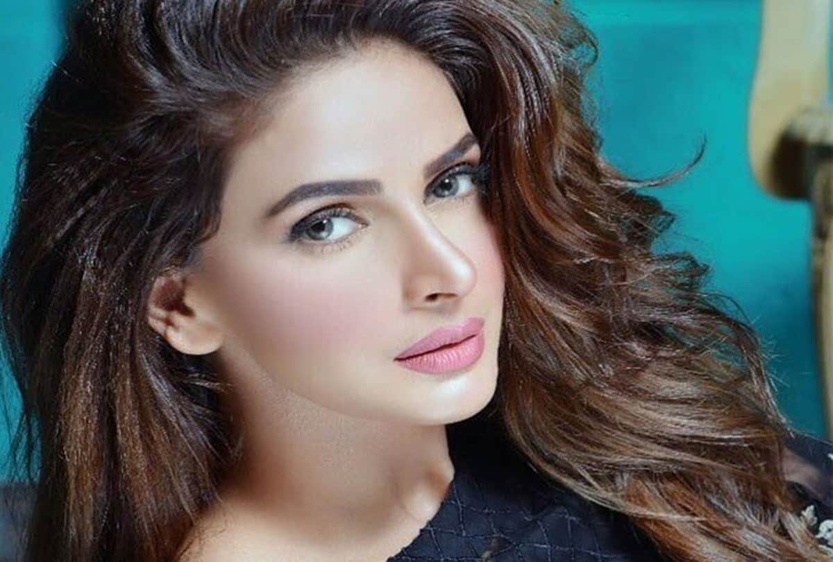 'Hindi Medium' Fame Actress Saba Qamar Broke up with Fiance Azeem Khan