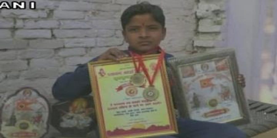 Chirag wants to be scientist, 8th student call, Modi Yogi visits only once