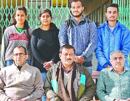आईबीआई पॉलिसी चैलेंज स्पर्धा में पांवटा कॉलेज की टीम बनी विजेता