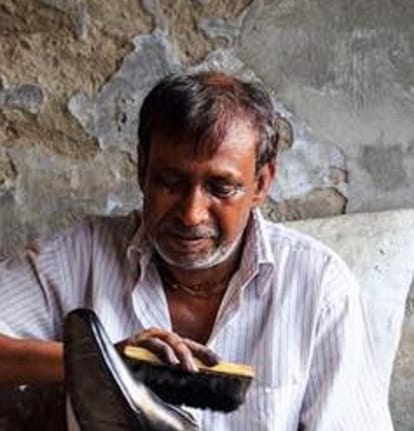 when Bijay Das get begging in his childhood