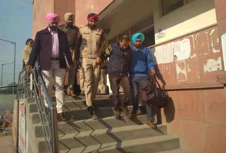 drug racket in punjab, mohali police exposed drug smugglers gang