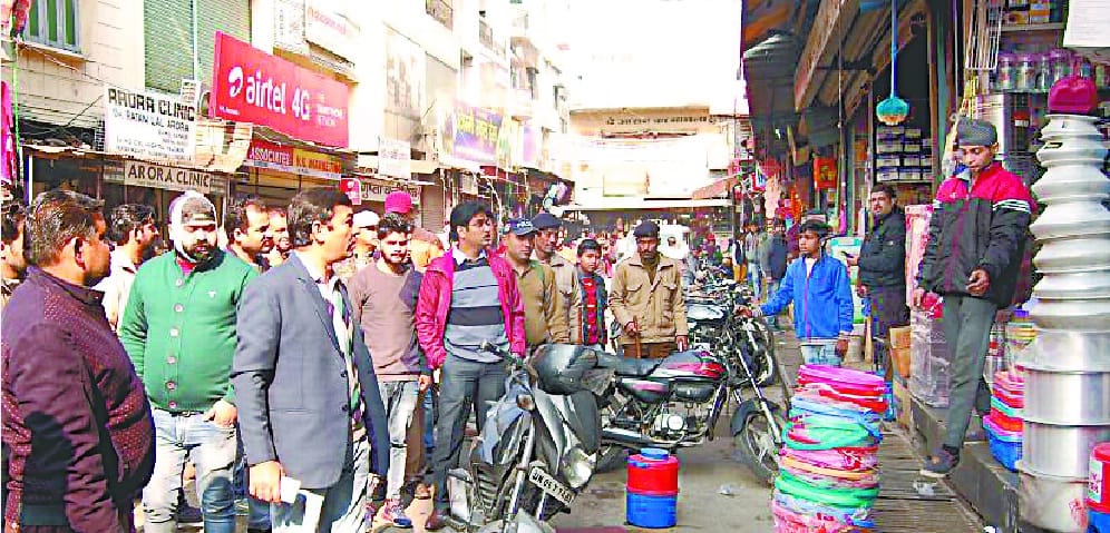 32 shopkeepers fined for encroachment