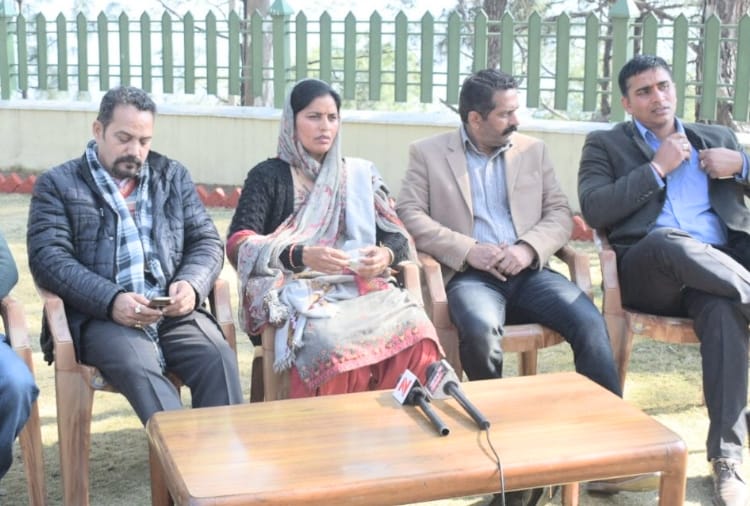 BJP MLA Kamlesh Kumari initiative salary 10 percent spent for help of poors