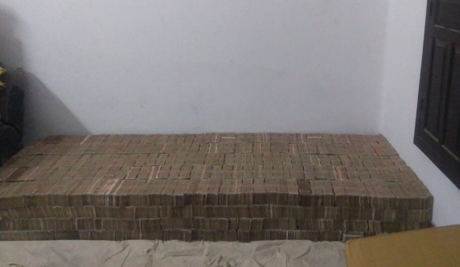 kanpur seized note link to varanasi connection