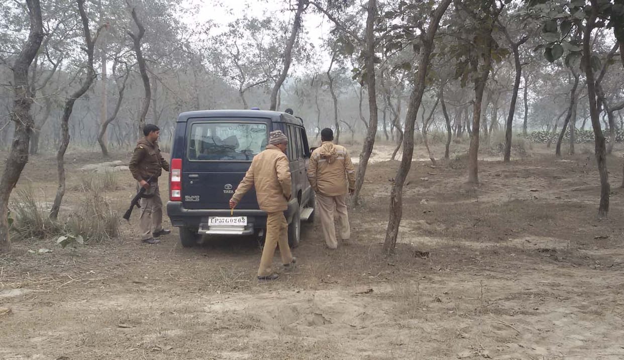 अलीगढ़ के व्यापारी से नकदी छीनी