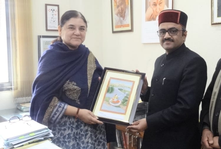 hp social justice minister rajiv saizal called upon union minister maneka gandhi