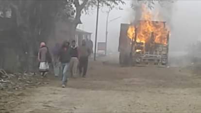 ACCIDENT IN VARANASI TRUCK HIT WOMEN, SHE DIED ON THE SPOT