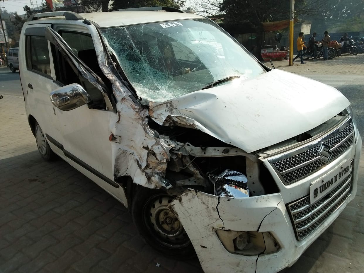 six people injured in road accident due to fog