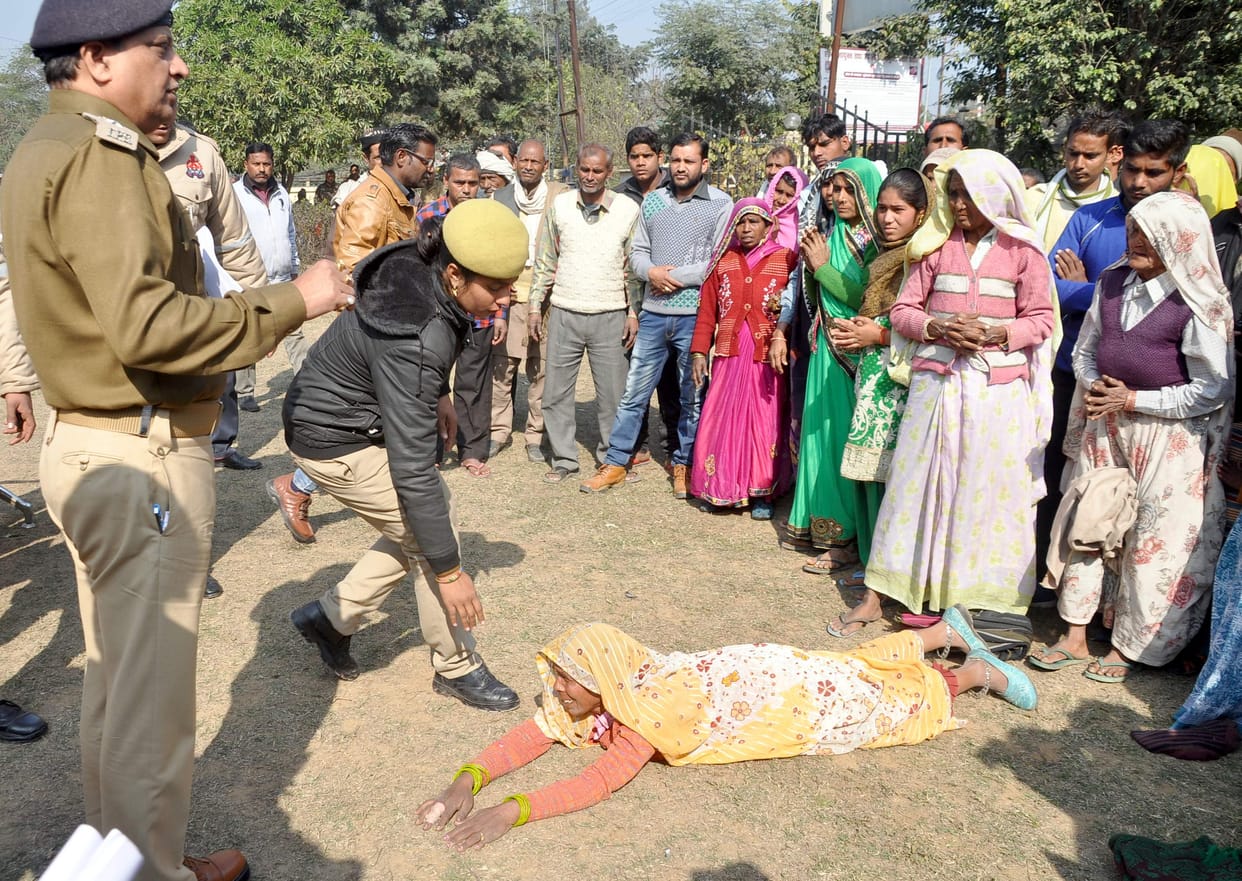 poor mother requested to sp to search her daughter