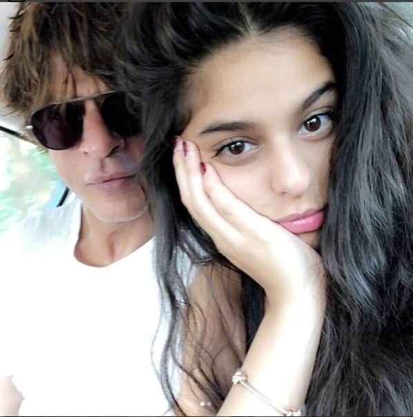 Shah Rukh khan Son Aryan Khan Mobbed By Girls At London Airport