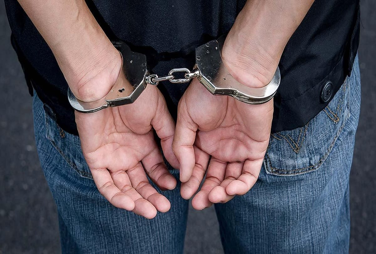 Third degree torcher case Two suspended policemen arrested