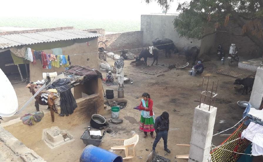 agra police subversion in nagla village 