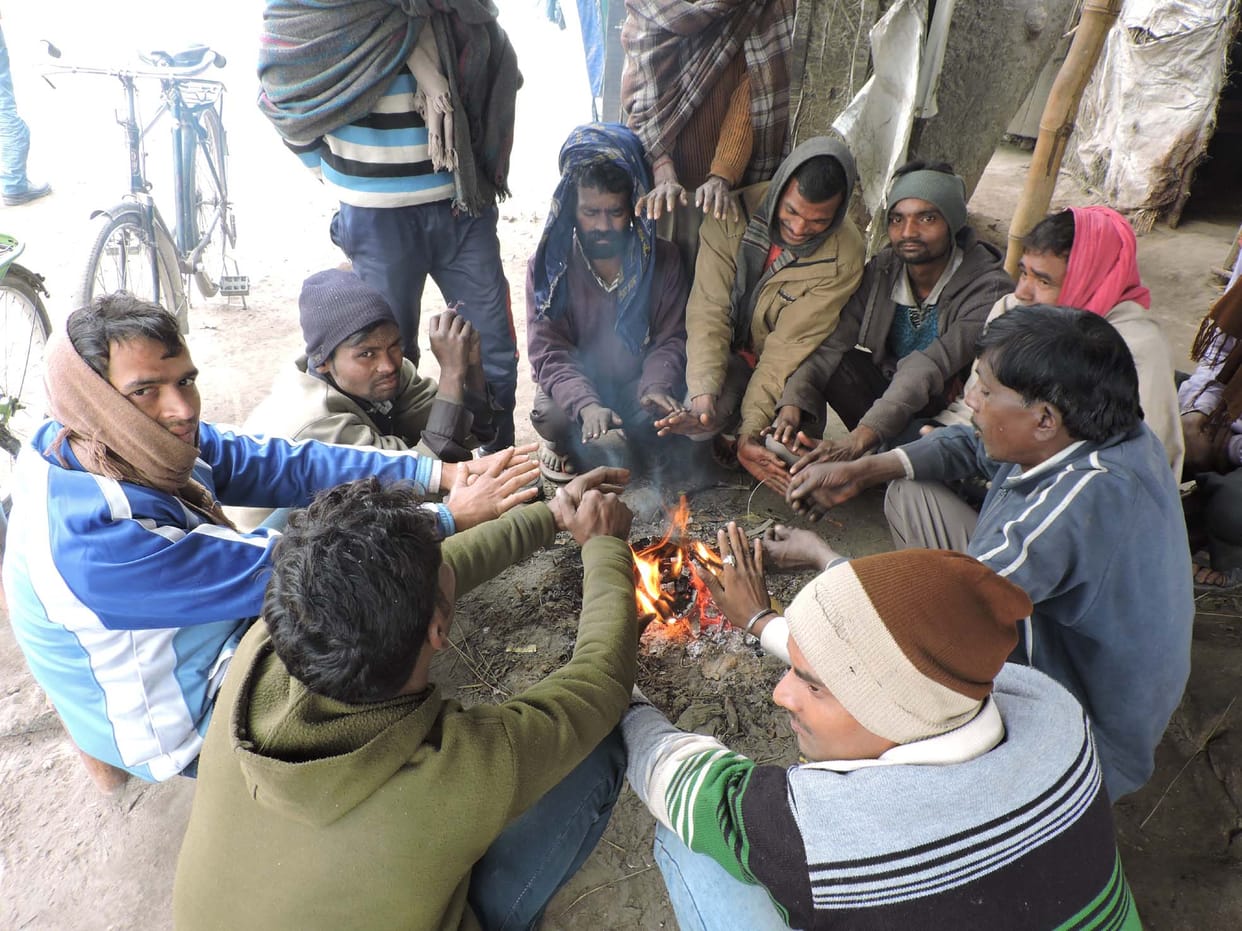 Evening on the trade, cold-hit customers in the market