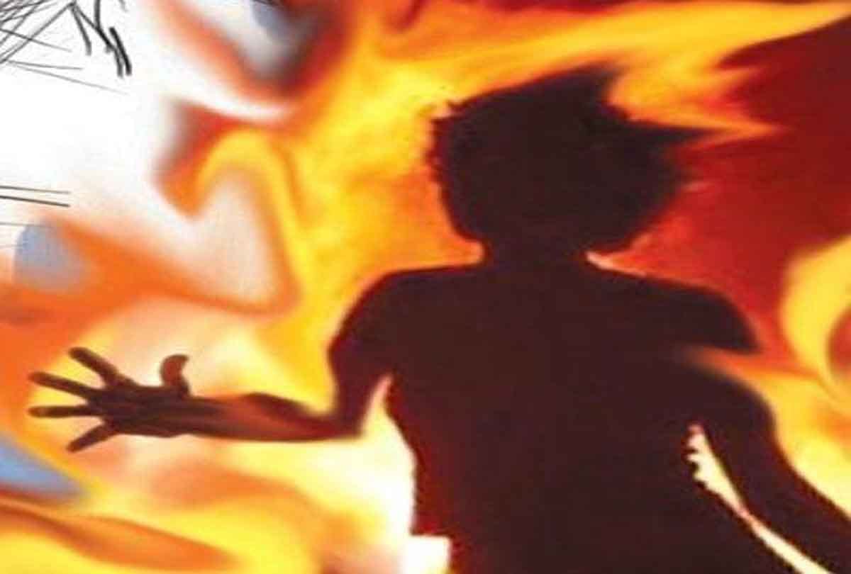 23 year old girl burned herself in up