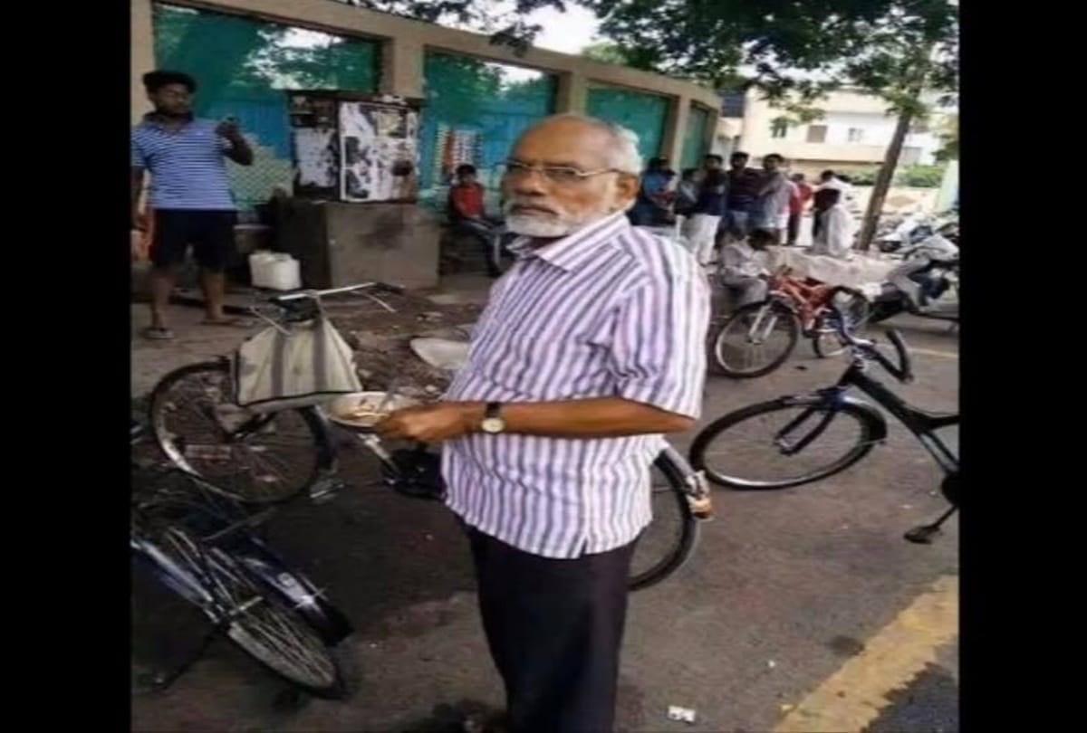 Video being viral of A man who look like Narendra Modi 