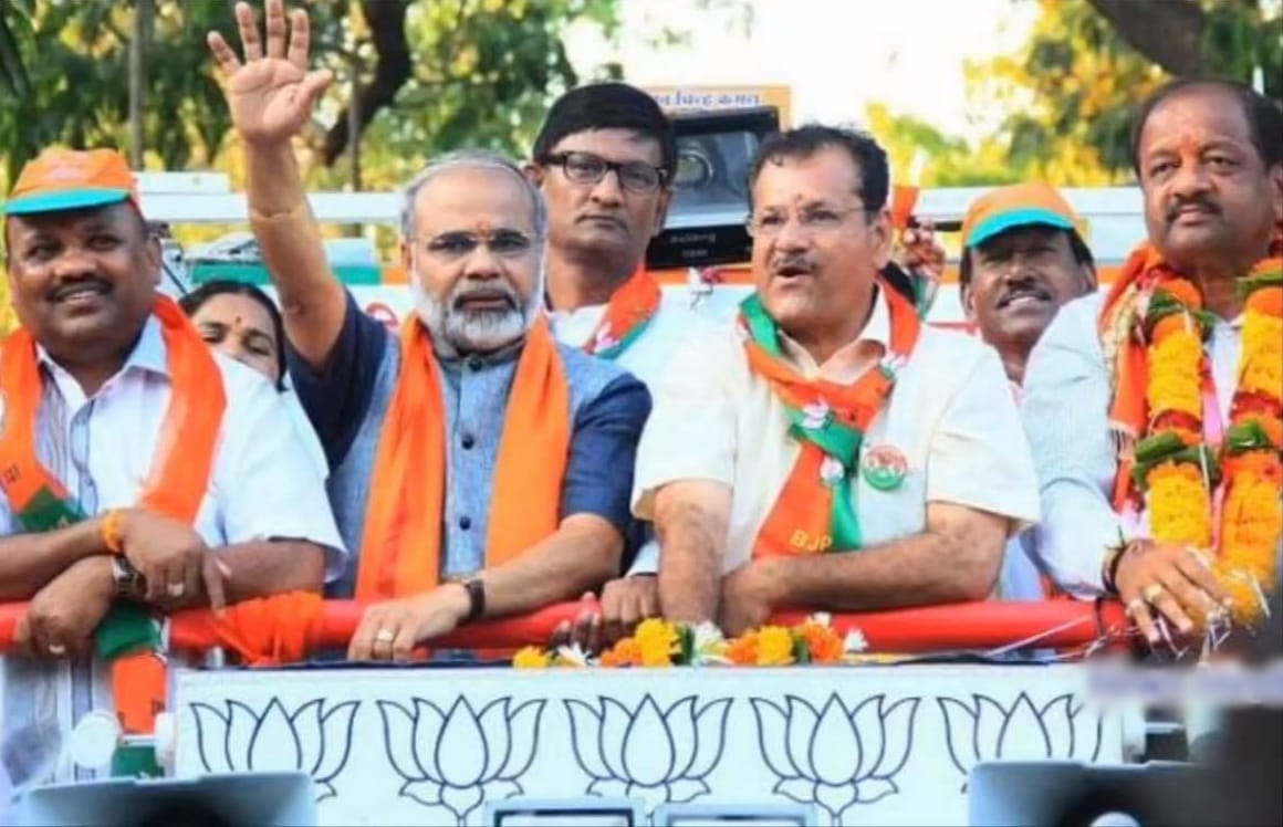 Video being viral of A man who look like Narendra Modi 