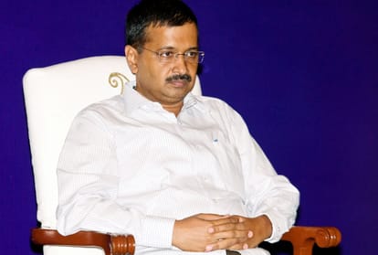Arvind Kejriwal and Manish Sisodia meeting with Punjab aap MLAs