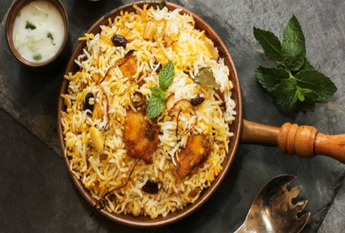 Lajjatdar Handi Veg Biryani recipe