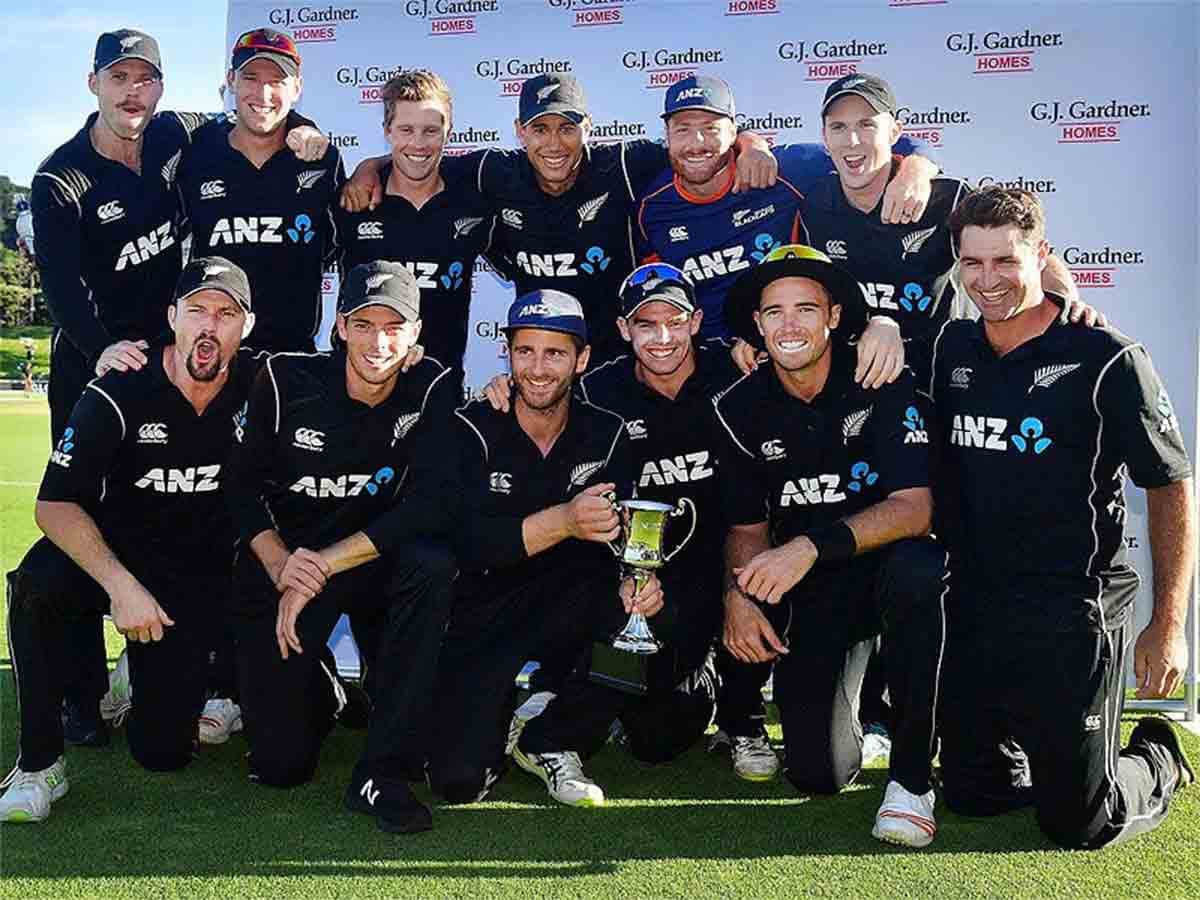 new zealand thrash pakistan in odi series by 5-0