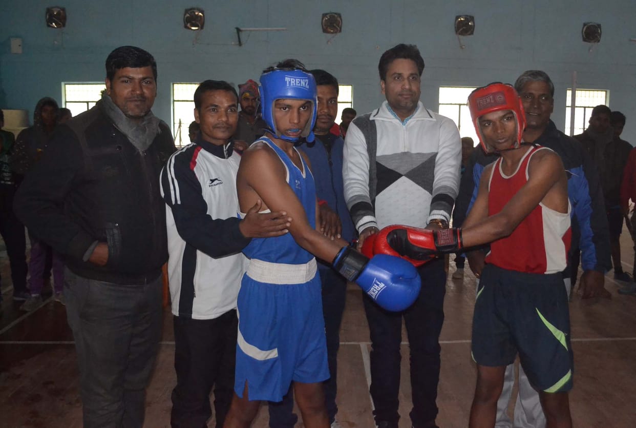 Boxing players showed up in the spirit.