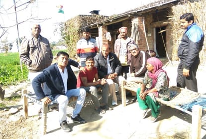 family living in-dark no-power connection last 15 years una himachal
