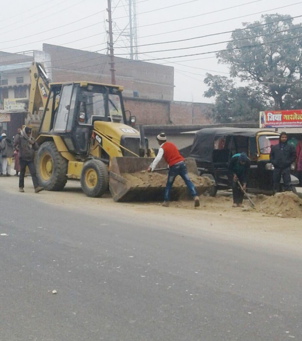 The officers are active in the wake of Gadkari's tour