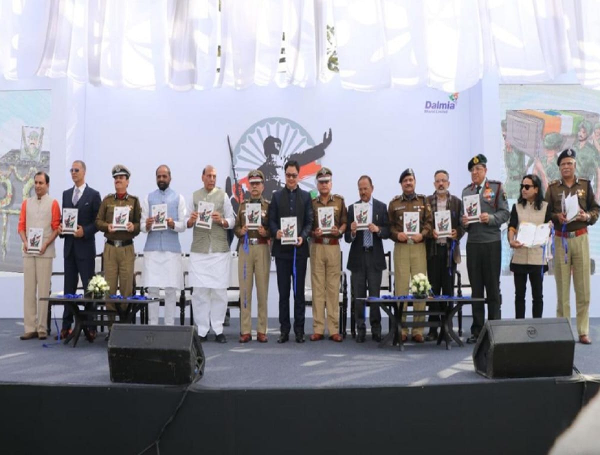 Akshay Kumar donates 12 93 crore rupees into Bharat Ke Veer initiative