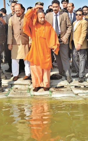 CM takes note of cleanliness at Magh Mela