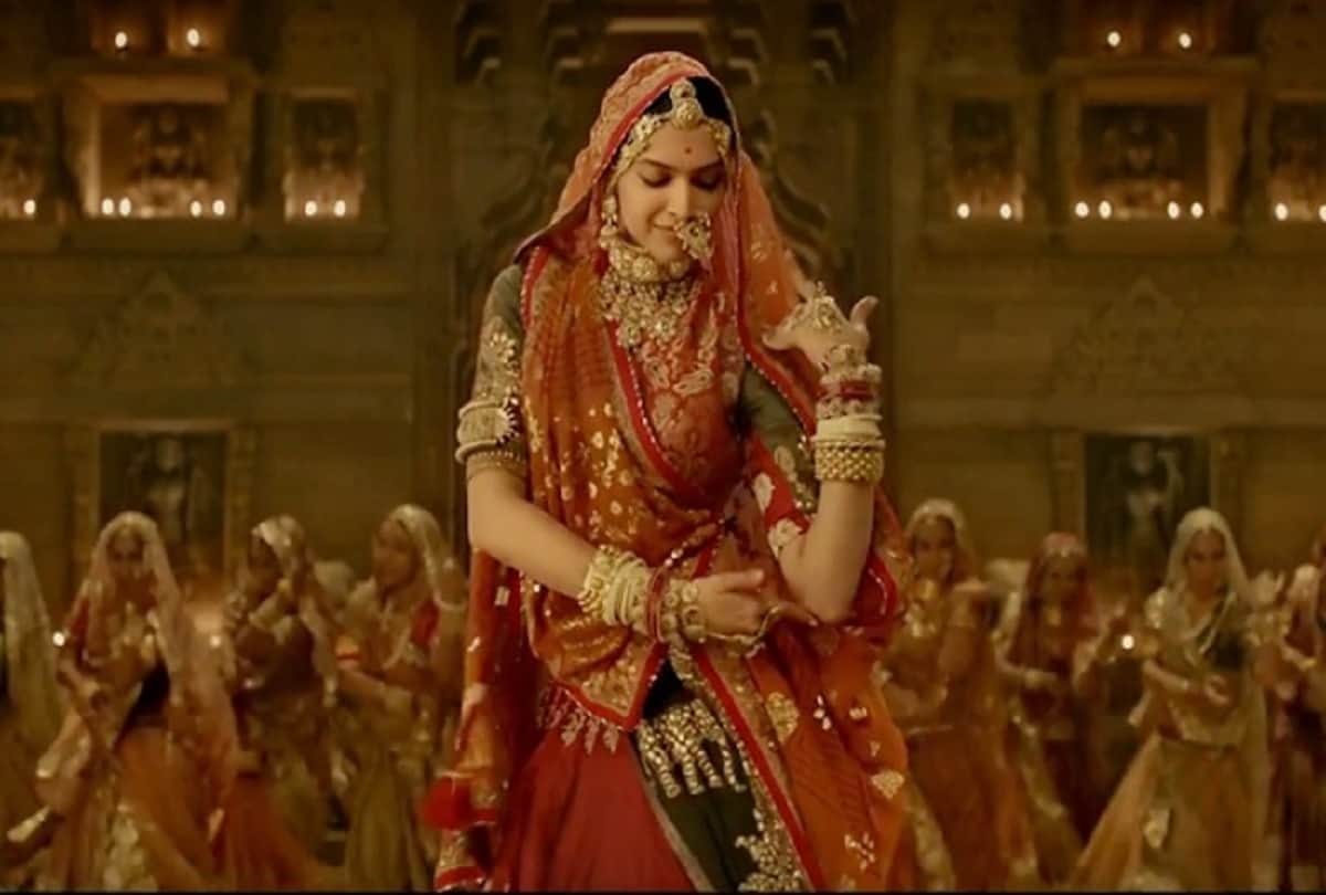 Edited version of the Padmaavat Ghoomar song release Bhansali avoid objectionable bare midriff 