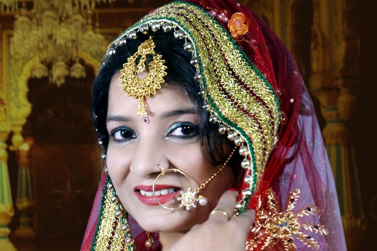 folk singer kusum verma got  tansen sangeet samman in indonesia
