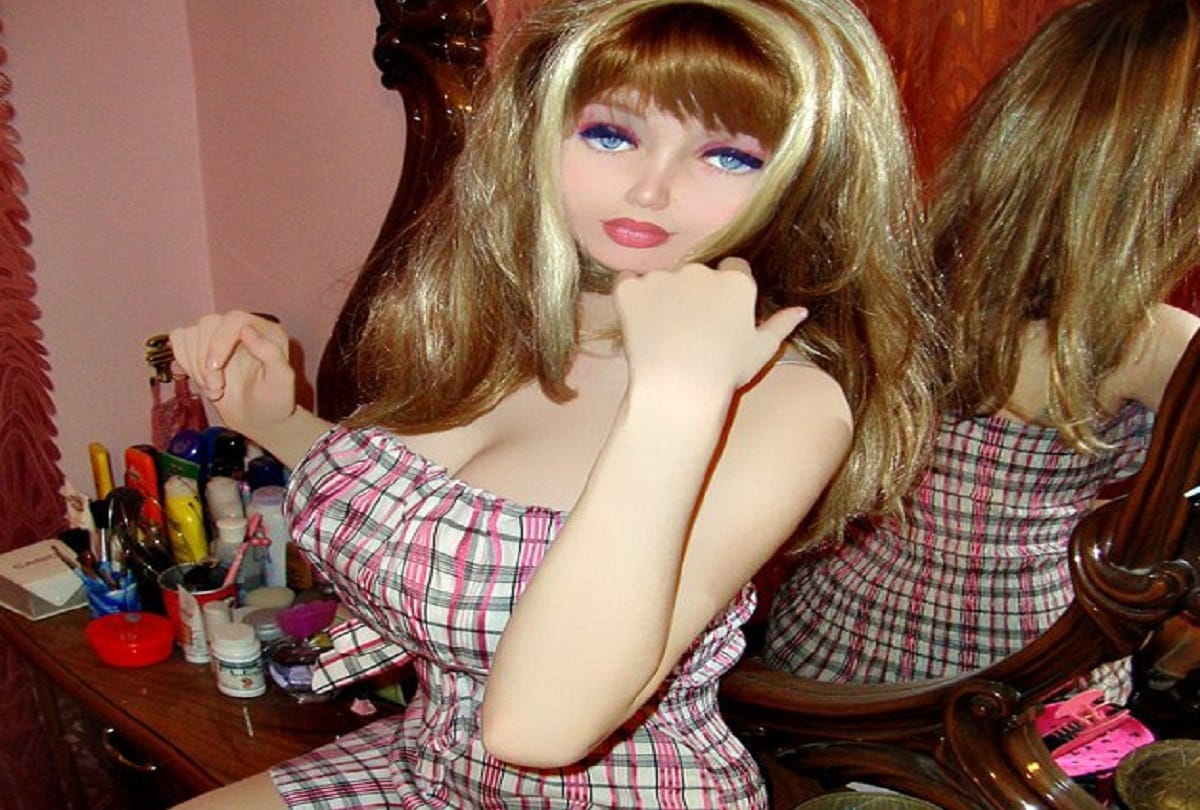 Five Things You Should Know About Human Barbie Lolita Richi 