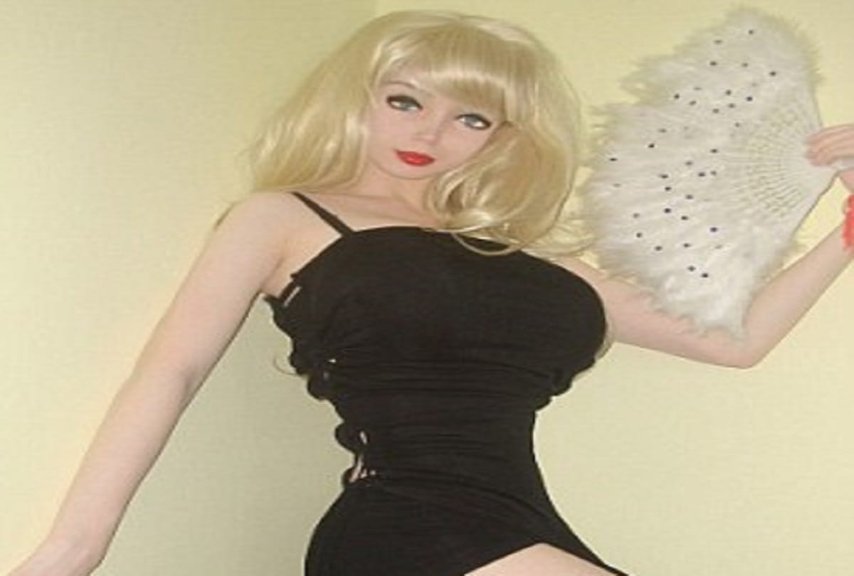 Five Things You Should Know About Human Barbie Lolita Richi 