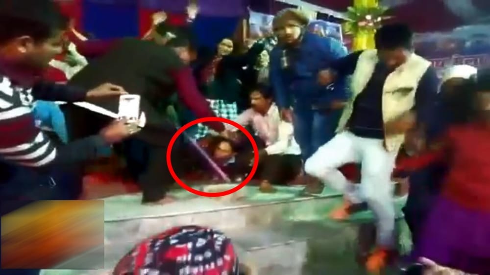 people touched melt iron rod from tongue